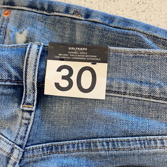 GAP Mid Rise Tapered Jeans. 30/10 regular with 26 inch inseam. Raw hem. - Picture 5 of 5